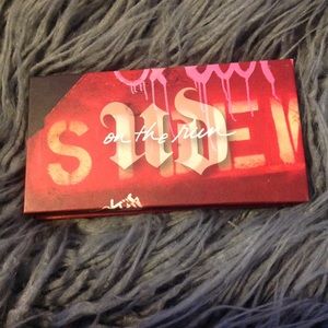 Urban Decay Makeup - Urban Decay Shortcut On The Run Palette Urban Decay Makeup - Urban Decay Shortcut On The Run Palette